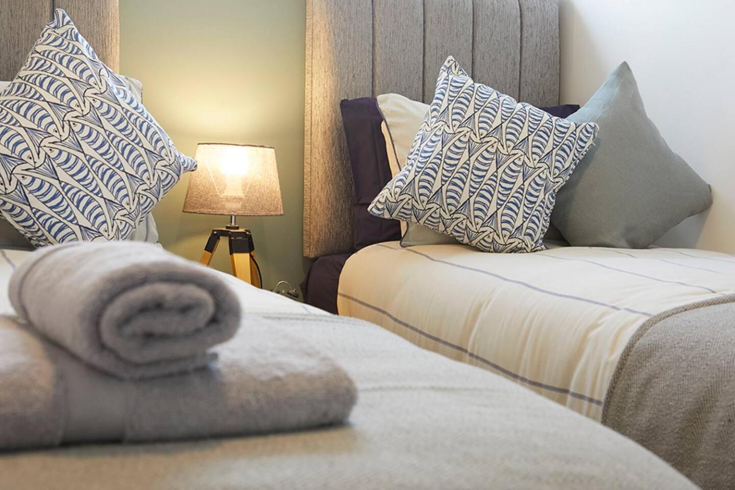 Aparthotel Bay View - Amazing Location With Sea Views! Scarborough Exterior foto